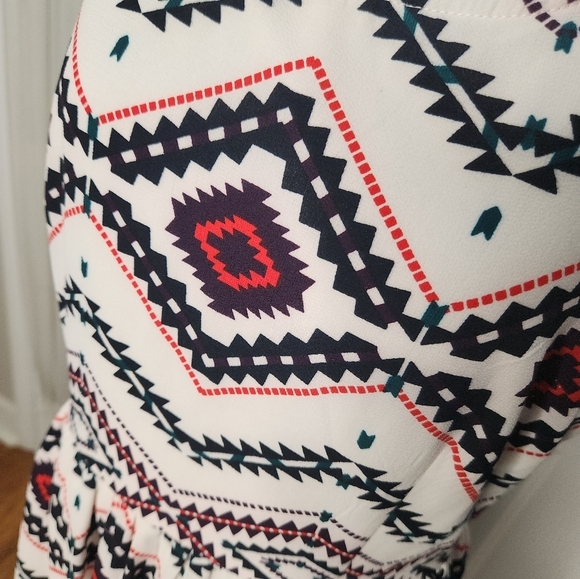 Doe & Rae Aztec Design Dress Size Medium‎ - Picture 3 of 8